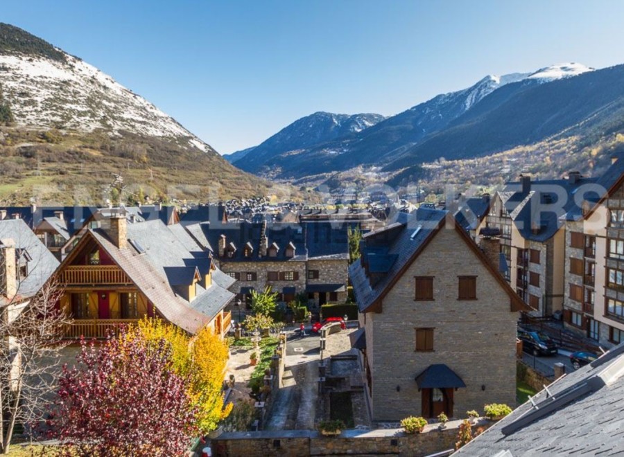 Nestled in the heart of the Pyrenees Mountains, this charming property offers breathtaking views and easy access to outdoor activities.