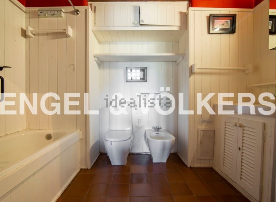 Charming bathroom with vintage style bathtub and toilet.