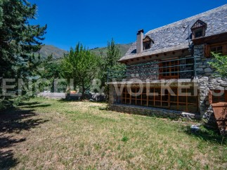 Mountain retreat with stunning views and large garden.