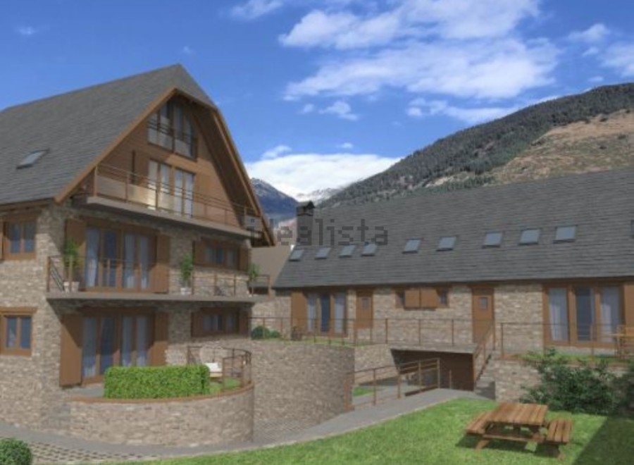 Mountain retreat with stunning views! This charming property boasts two buildings, offering ample space and privacy.