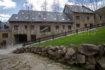 This stunning stone building boasts a picturesque setting, offering breathtaking views.