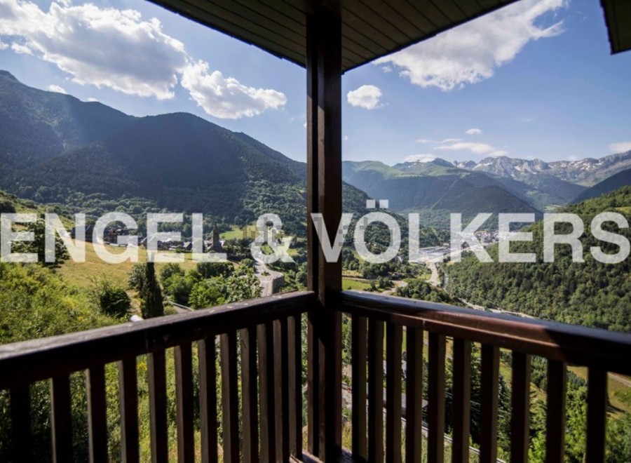 Mountain view balcony showcasing breathtaking scenery.