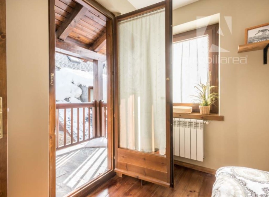 Discover a cozy retreat with this charming property.