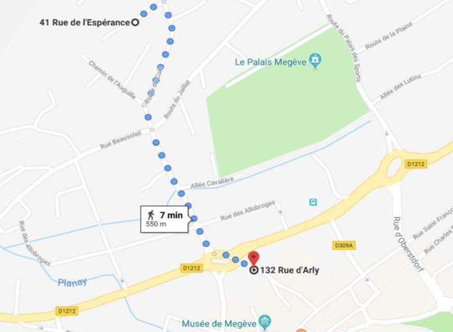 Discover this charming property located at 132 Rue d'Arly, just a 7-minute walk from 41 Rue de l'Espérance.