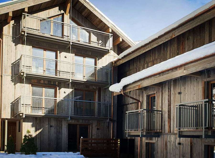 Discover the charm of this stunning wooden chalet, perfect for a cozy getaway.