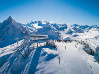 Ski resort nestled in the heart of the majestic French Alps, offering breathtaking panoramic views and world-class skiing.