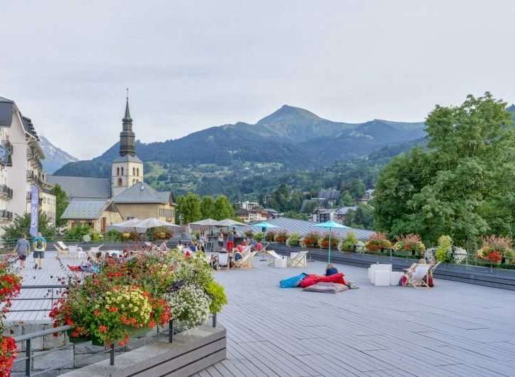 Enjoy breathtaking mountain views from this rooftop terrace, perfect for relaxing or socializing.