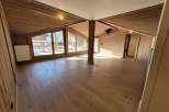 Discover the charm of this stunning property, featuring a warm wooden interior and a bright, airy atmosphere.