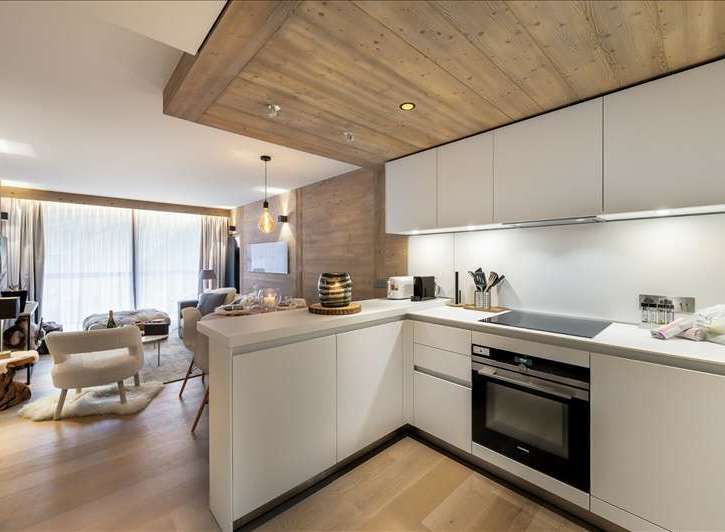 Experience modern luxury in this stunning apartment.