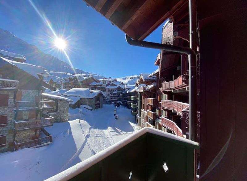 Enjoy breathtaking mountain views from this cozy ski-in/ski-out property.
