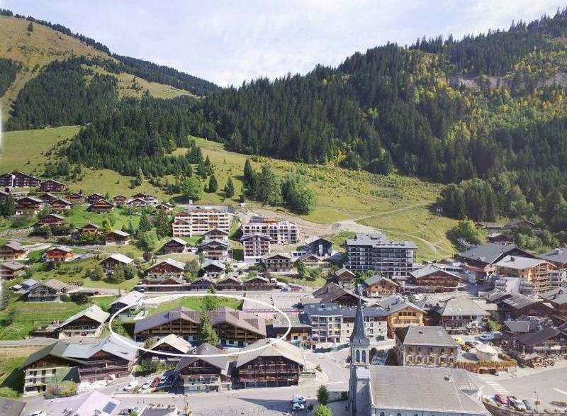 Discover a charming property nestled in a picturesque mountain village.
