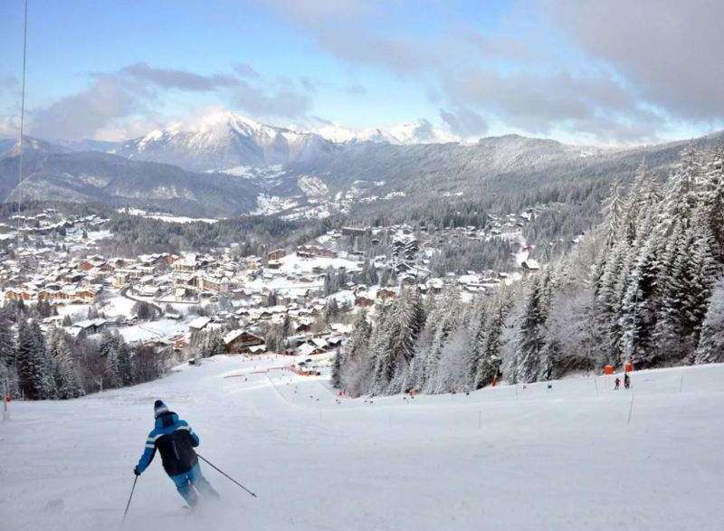 Experience the ultimate winter getaway in this stunning ski resort.