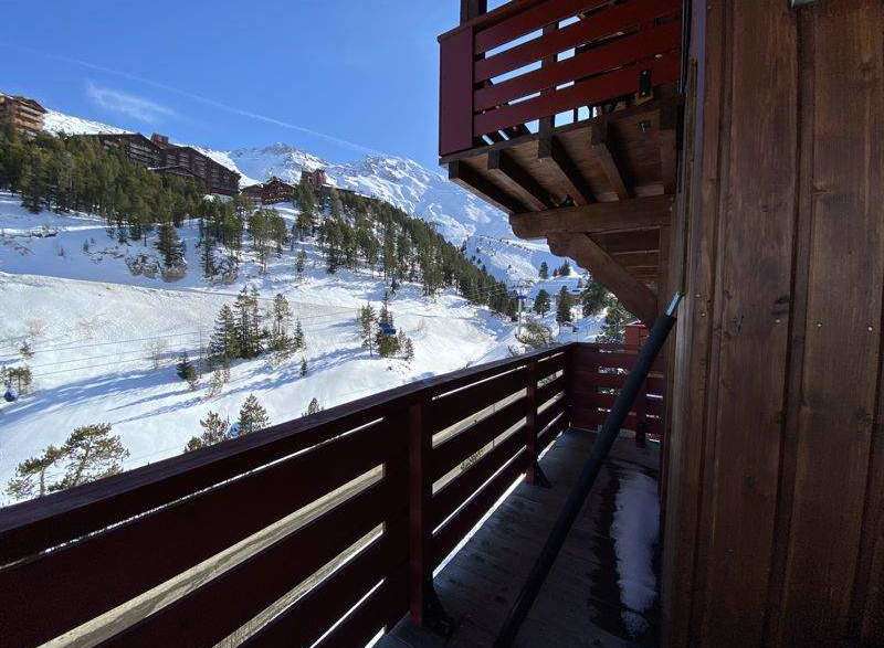 Enjoy breathtaking mountain views from this stunning property.