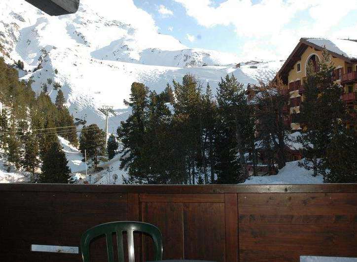 Enjoy breathtaking mountain views from this cozy property.