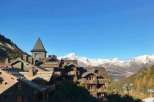 Discover the charm of this stunning mountain property, nestled in a picturesque village.