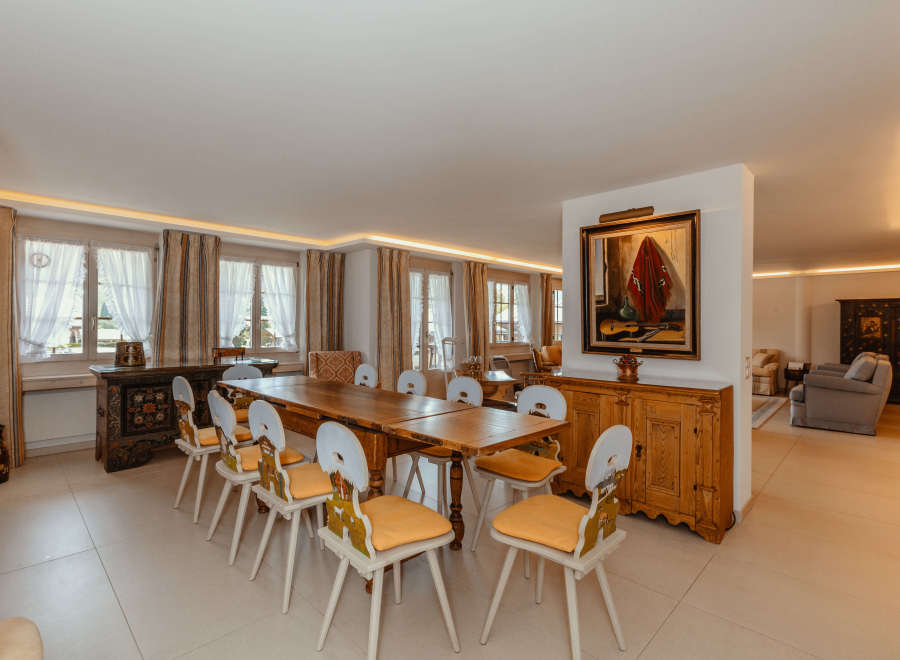 Step into a world of rustic elegance with this stunning dining room.