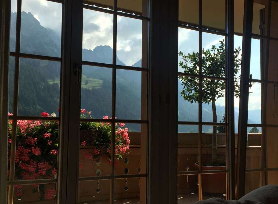Enjoy breathtaking mountain views from this stunning property.