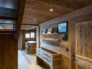 Step into rustic elegance with this stunning wooden interior.