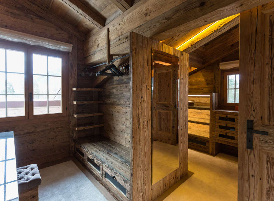 Step into rustic elegance with this stunning wooden interior.