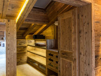 Experience rustic elegance in this stunning wooden interior.