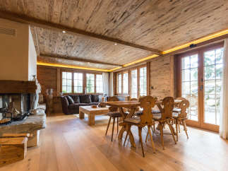 Experience rustic elegance in this stunning chalet.