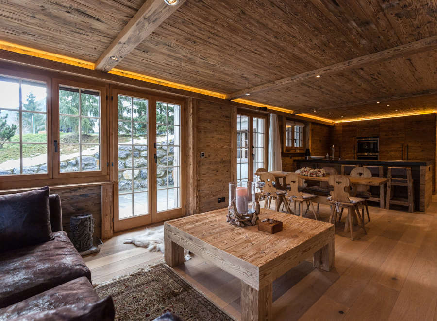 Experience rustic elegance in this stunning chalet.