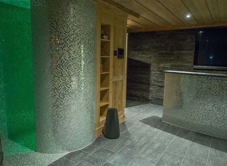Discover a luxurious retreat with this stunning property.