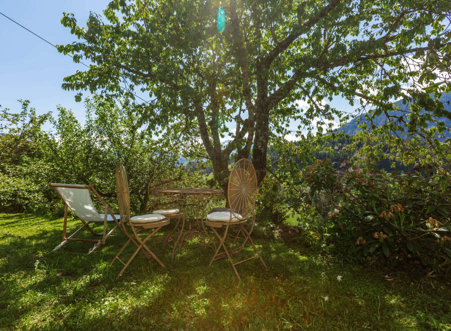 Escape to a tranquil outdoor oasis with this charming property.