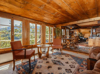 Step into a cozy, rustic retreat with this stunning interior.