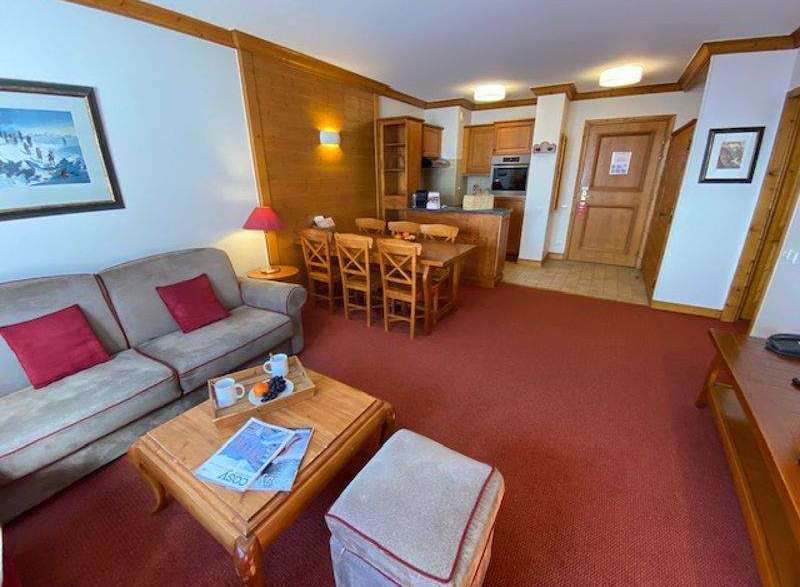 Cozy up in this charming apartment, perfect for a relaxing getaway.