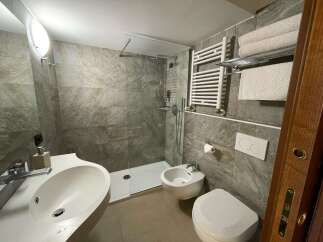 Discover a modern bathroom with a sleek design.