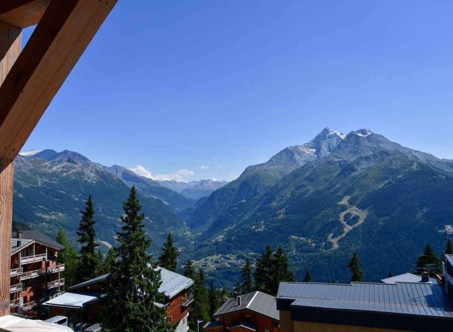 Enjoy breathtaking mountain views from this stunning property.