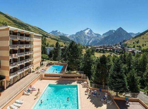 Enjoy breathtaking mountain views from this stunning property.