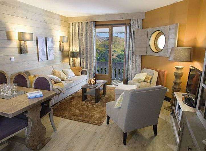 Experience the ultimate mountain retreat in this cozy and inviting living space.