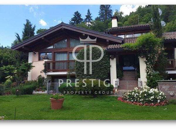 Discover a stunning property with a charming exterior.