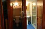 Discover this charming property featuring a well-designed bathroom.