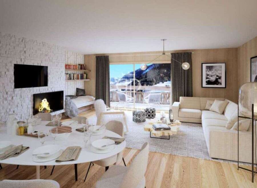 Experience luxury living in this stunning property with breathtaking mountain views.