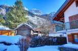Discover a stunning mountain retreat with breathtaking views.