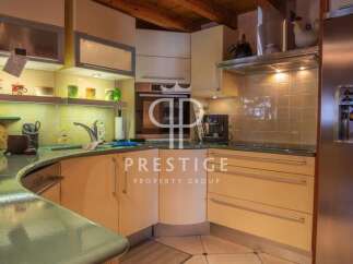 Discover a charming kitchen with a unique design.