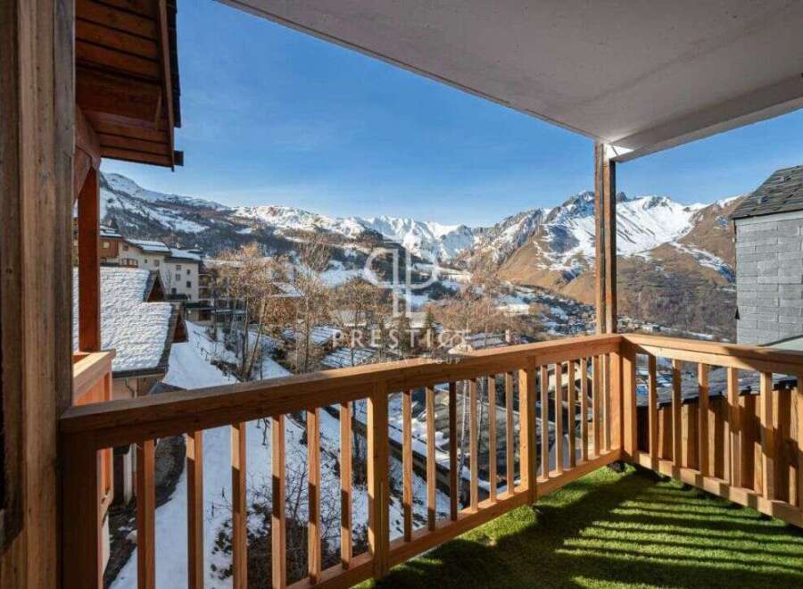 Enjoy breathtaking mountain views from this stunning property.