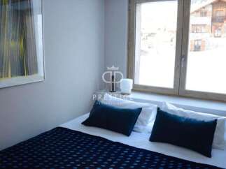 Discover a cozy bedroom with a stunning view.