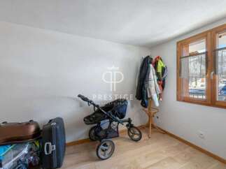 Discover this charming property, perfect for families.