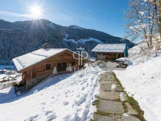 Experience the ultimate winter escape in this stunning chalet nestled in the heart of the mountains.