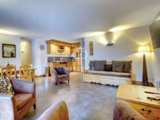 Discover the charm of this inviting property, featuring a cozy living area perfect for relaxation.