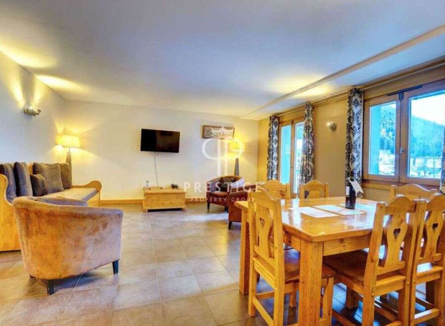 Discover the charm of this inviting property, perfect for a cozy retreat.