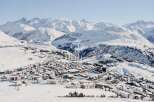 Discover a stunning property nestled in the heart of a picturesque ski resort.