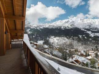 Experience the ultimate in alpine luxury with this stunning property, boasting breathtaking mountain views.