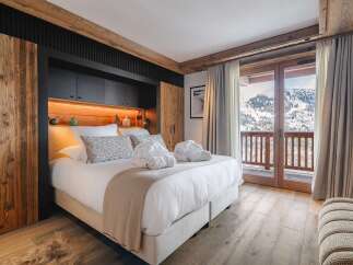 Experience the ultimate in luxury and comfort in this stunning bedroom.