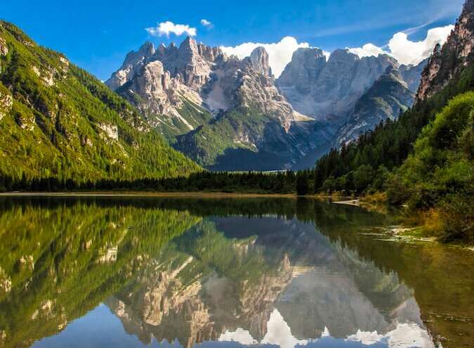 Experience the breathtaking beauty of this stunning mountain landscape.