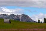 Discover the tranquility of this stunning mountain landscape.